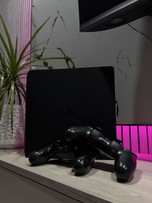 Playstation 4 Slim