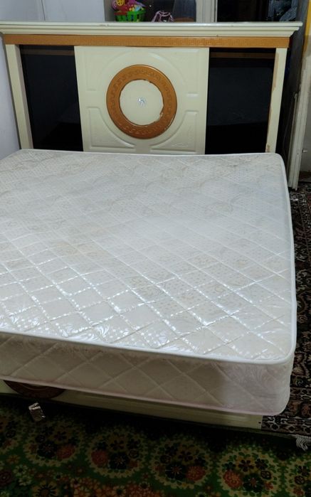 Продаётся спальня мебель