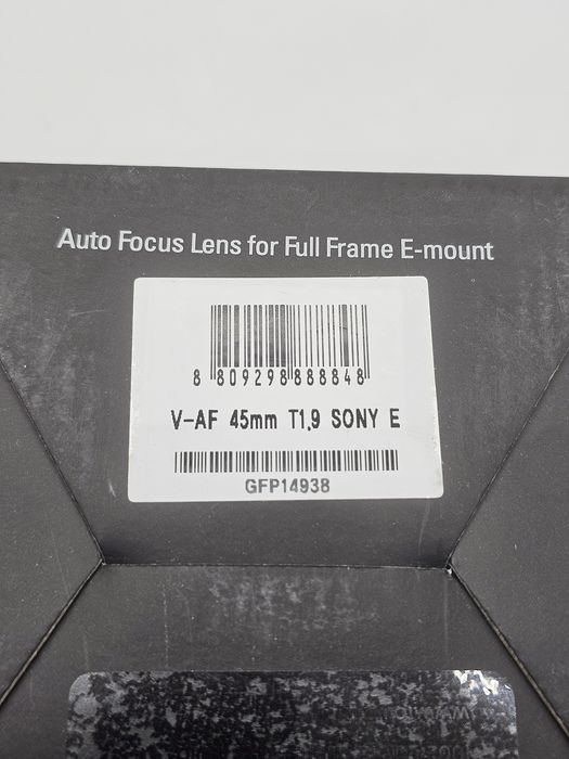 Samyang V-AF 45mm T1.9 45mm, F1.4 50mm , f1.4 21mm