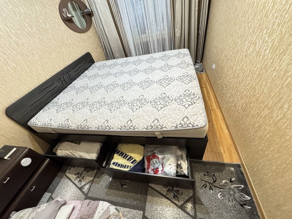 Кровать большая.220 см на 200 см.