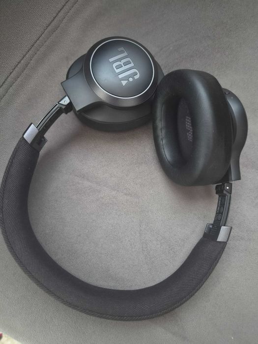 Casti JBL Live 770NC