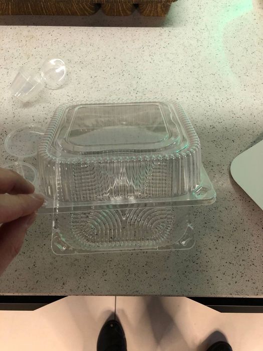 Одноразовый контейнер