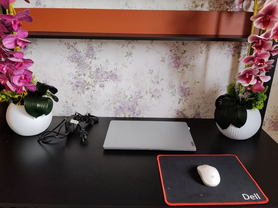 Ноутбук (Lenovo)