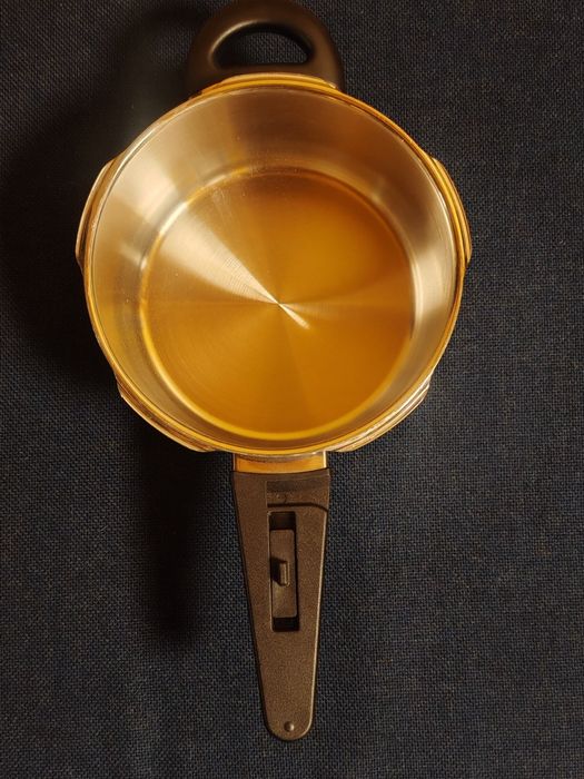 Oala sub presiune WMF Perfect One Pot, 2.5 L