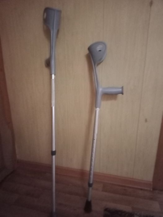 Костыли под локоть