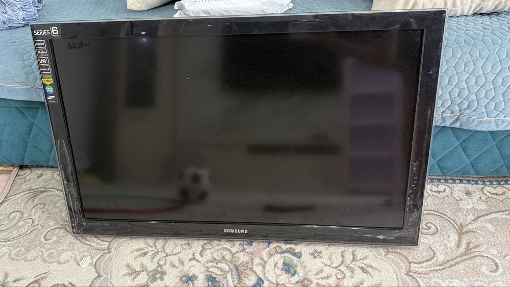 Продам телевизор Samsung 40”