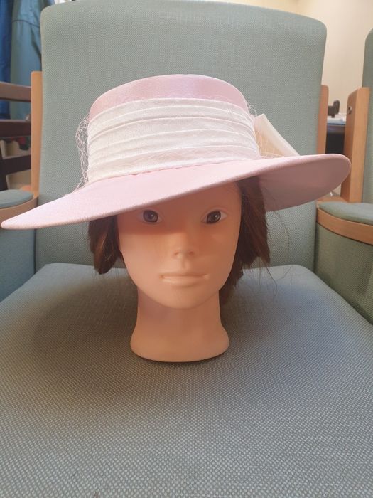 Pălărie eleganta pentru nunti