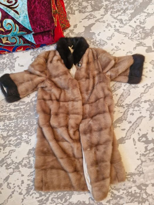 Норковпя шуба в хорошем состояний