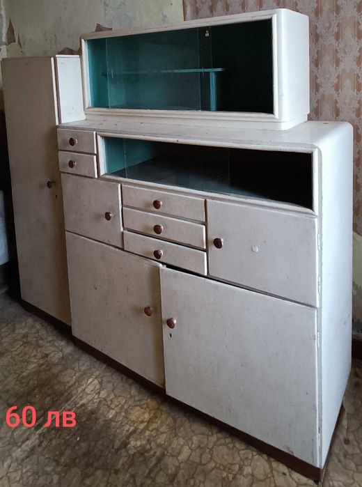 Продажба на стари мебели