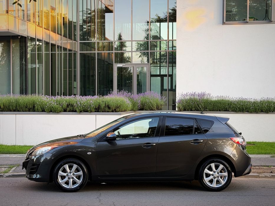MAZDA 3 2010 — imagine 5