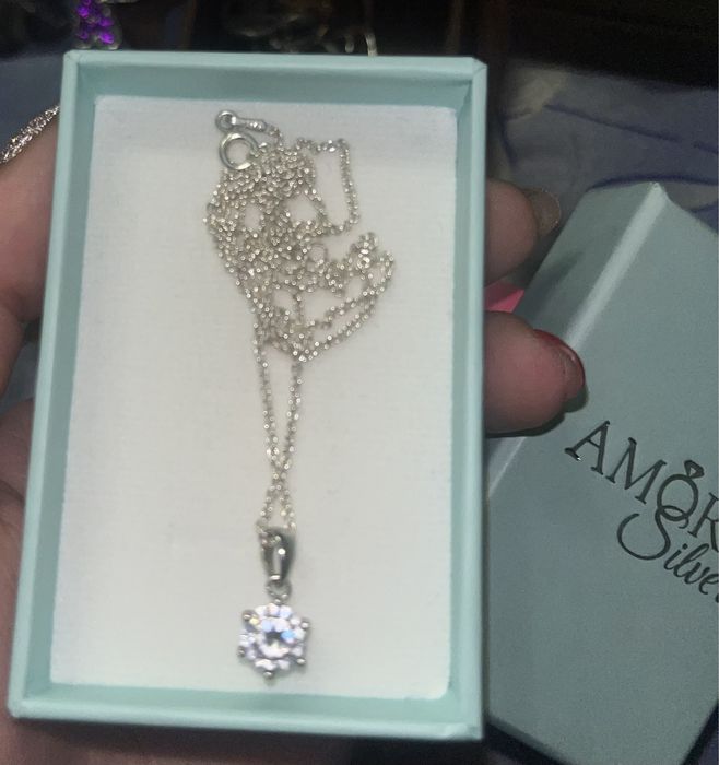 Сребърно колие