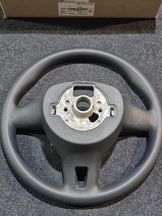 Volan Volkswagen Amarok 2H 2010 -> 2022 nou original