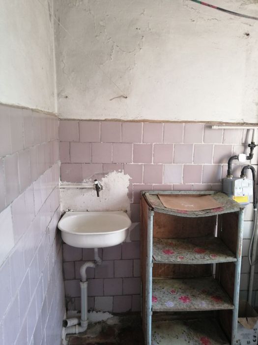 Сотилади/ Ипотека  2/2/4 Военный Округ