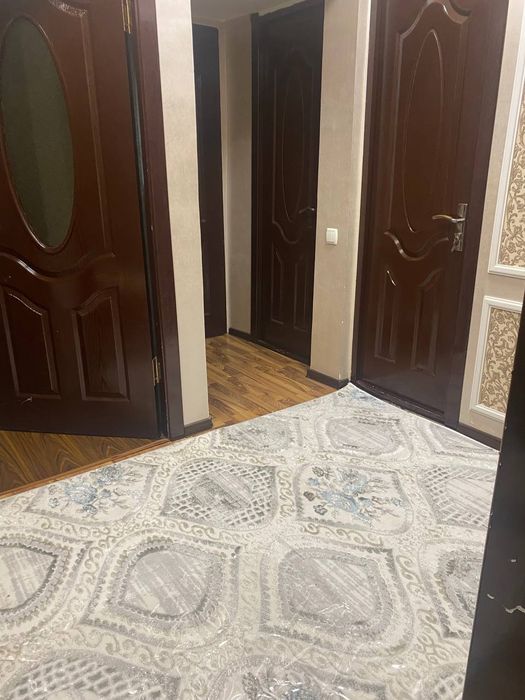 2 xonali kvartira sotiladi