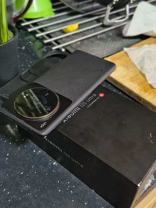 Xiaomi Mi 12s Ultra full box