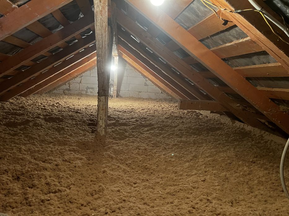 Izolații naturale cu lână de lemn,pompabila cu presiune!