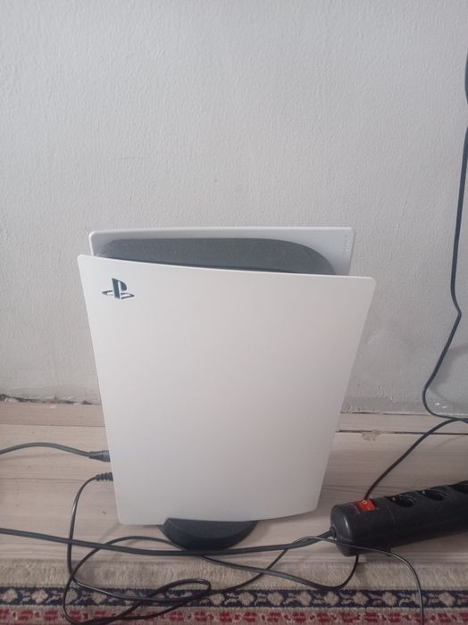 Продаётся ps 5, пишите