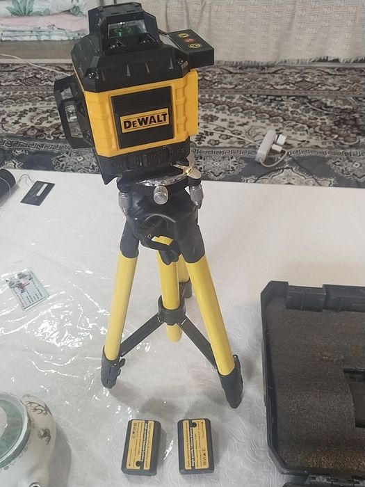 Лазерная уровень