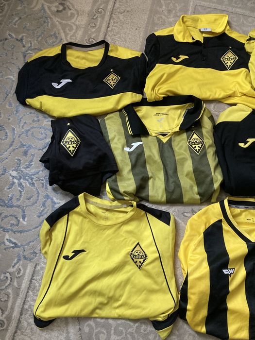 Продам вещи кайрат и просто joma