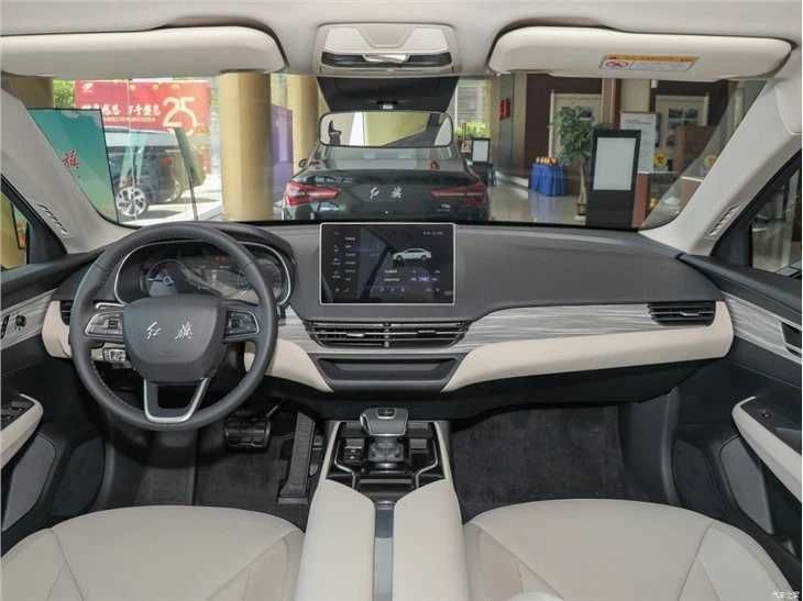 Hongqi E-QM5 500 km  naqd va halol nasiya