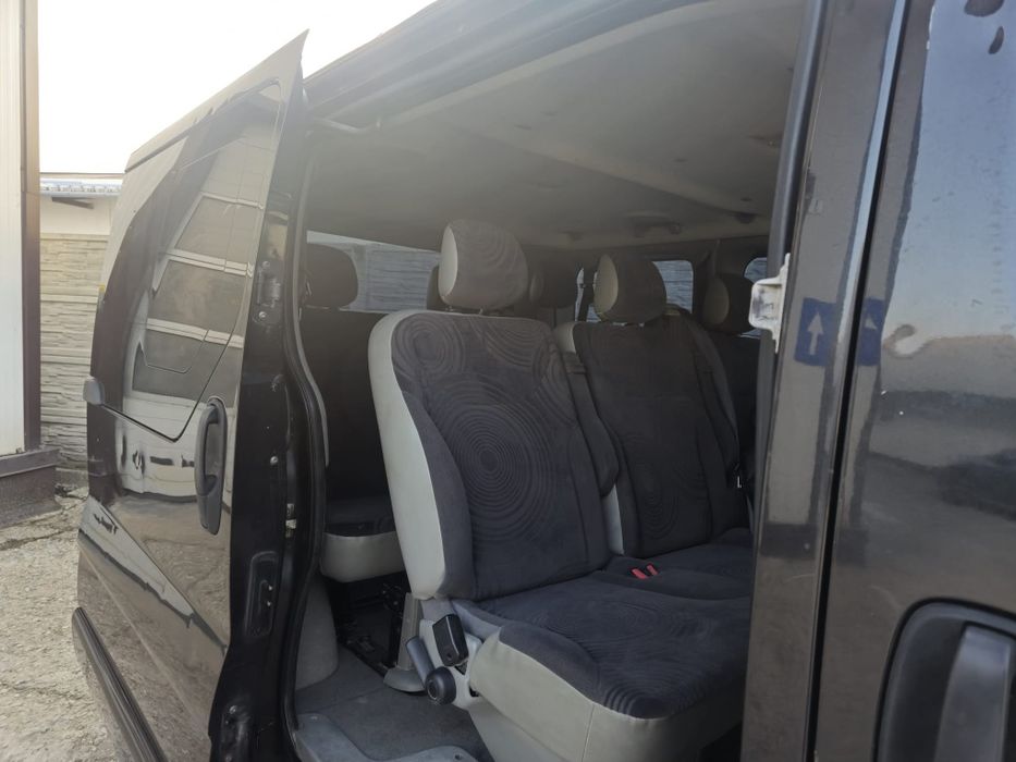 Renault Trafic Passenger 8+1 locuri 2.5DCI// Climatronic// Tempomat