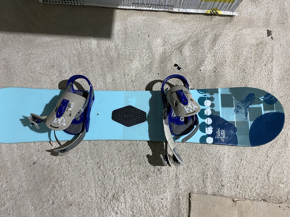 Vand placa Snowboard Burton Feather. Hunedoara OLX.ro