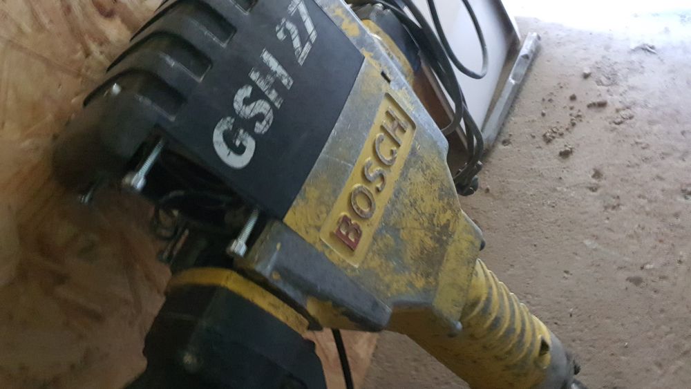 Inchiriez picamer, demolator, rotopercutor