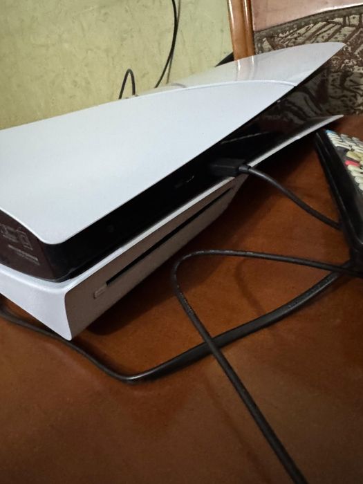 Продам новый Sony Playstation 5