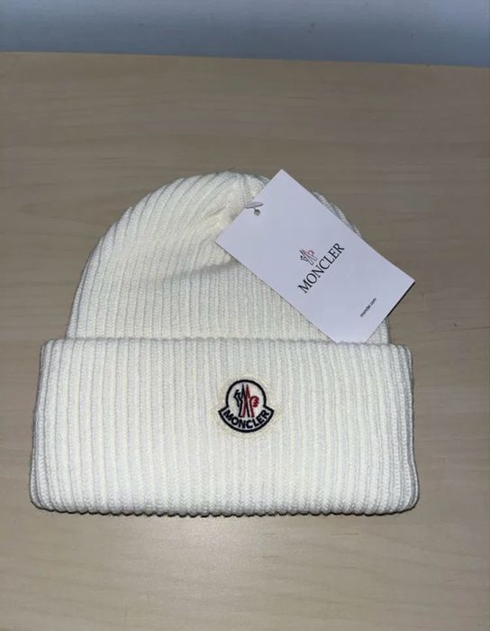 Caciula moncler