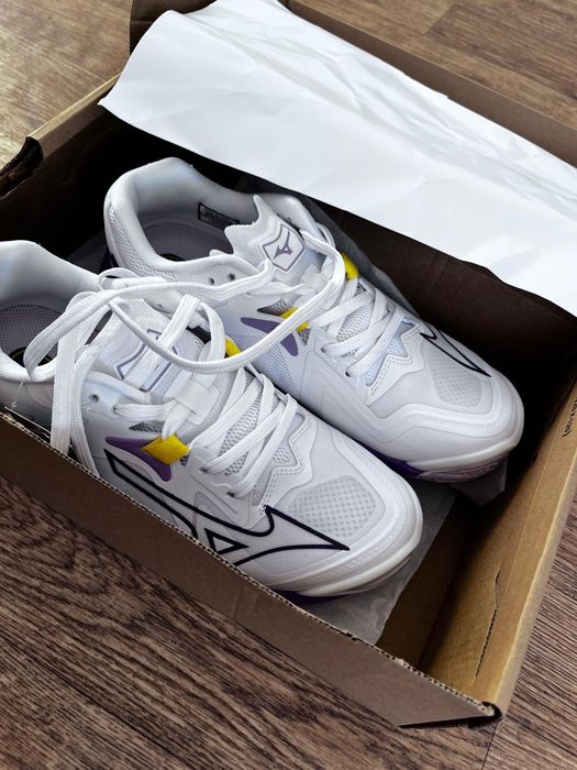 Кроссовки оригинол