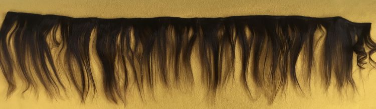 2 нови неразкроени треси естествена кестенява и синтетична червена