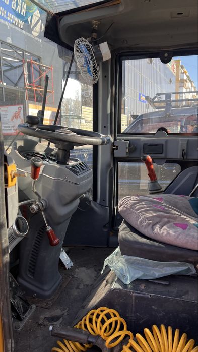 Погрузшик фронтальный лугонг