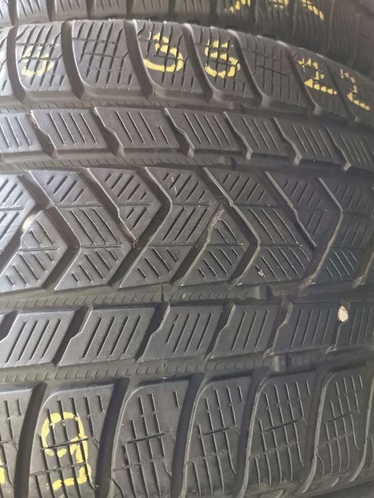 285 35 22 anvelope de iarna Pirelli Audi Q7 SQ7 Porsche Cayenne Vw Tou