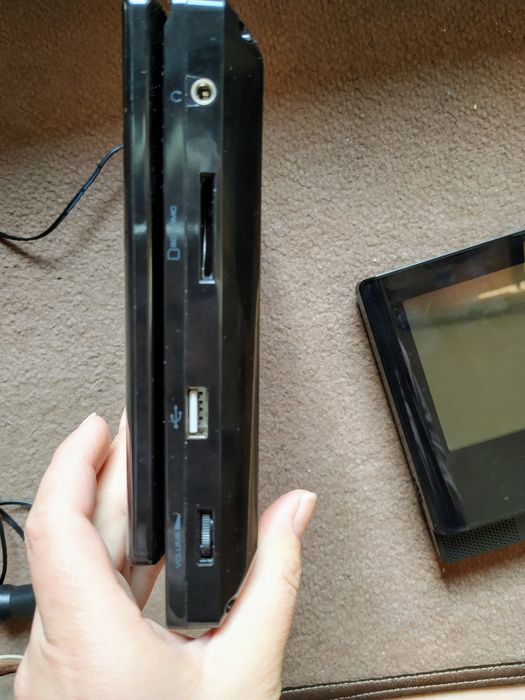 Портативно DVD Dyon