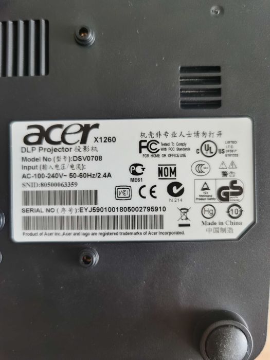 Videoproiector Acer 1260 DLP-2000lumen + ECRAN PROIECTIE 180cmx180cm