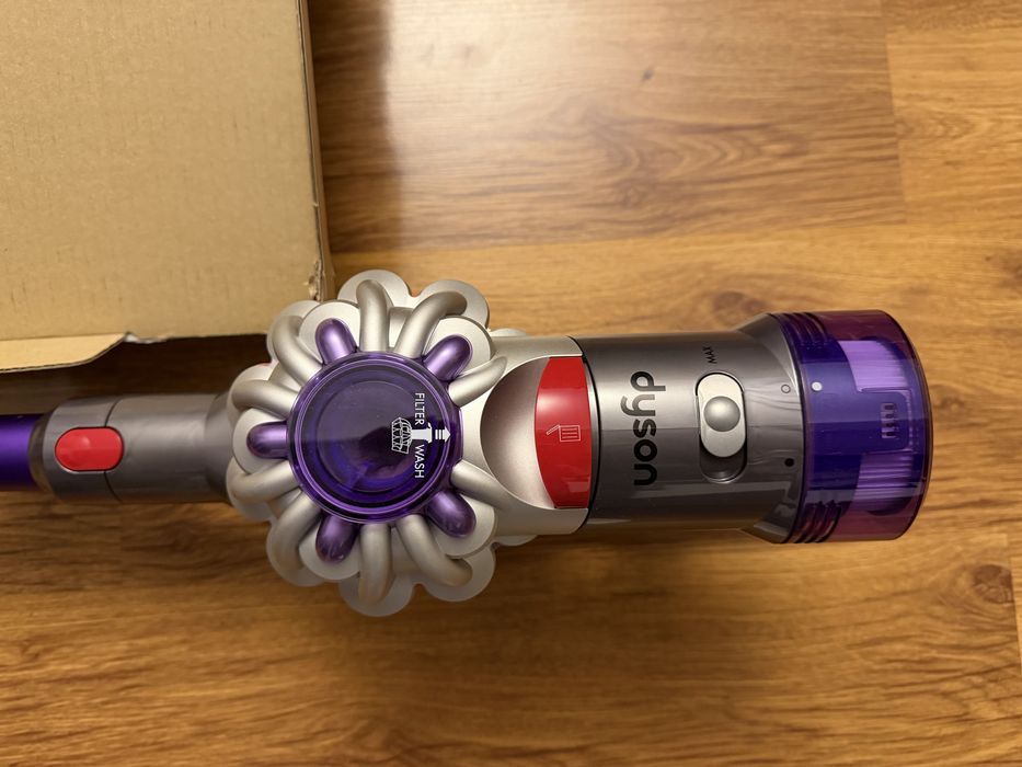 NOU GARANTIE Aspirator vertical fara fir Dyson V8 Origin 400394-01