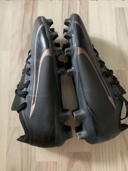 Ghete de piele ecologica pentru fotbal PUMA ULTRA MATCH