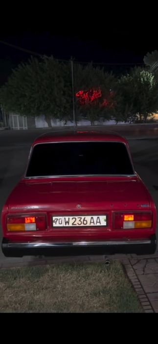 Jiguli 2105 sotiladi