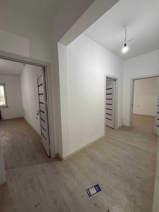 Srochno sotiladi! 2 xonali kvartira, Sergeli Yangi Darxon, 61 m²