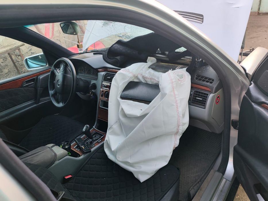 Мерседес W210 лупарь