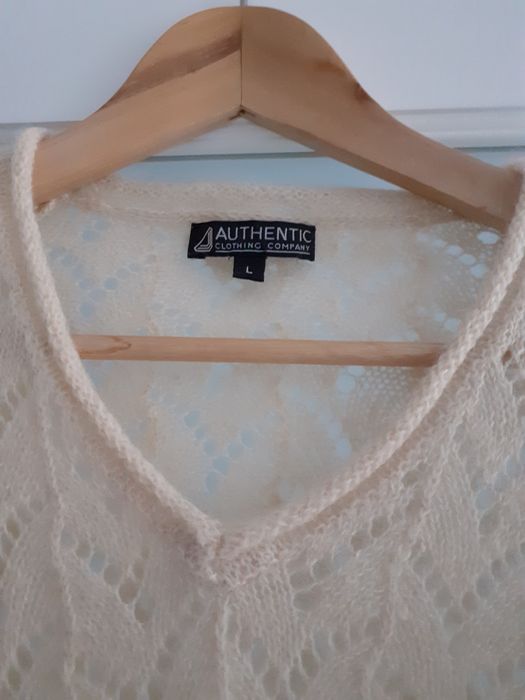 Pulover din mohair și lână, culoarea naturală a lânii