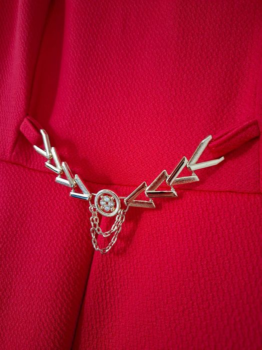 Нова! Червена рокля с пеплум