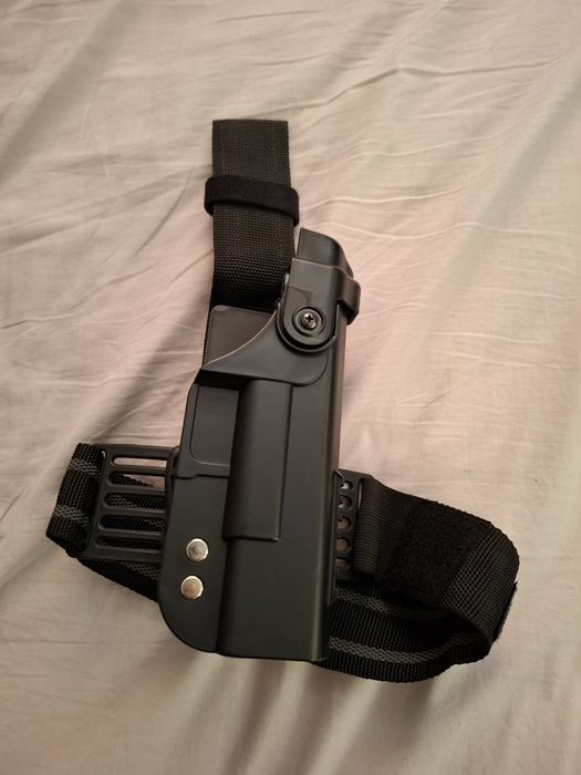 Тактически кобур за Глок 17