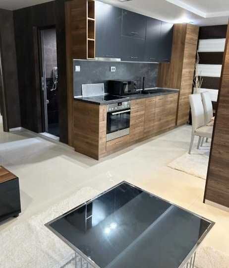 Дава се под наем Едностаен апартамент в София, Изгрев - 40 кв.м за 430 € - Снимка #2