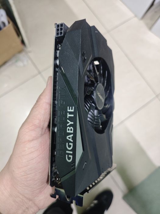 NVIDIA GeForce GTX 1650 4GB — обслужена, отличное состояние