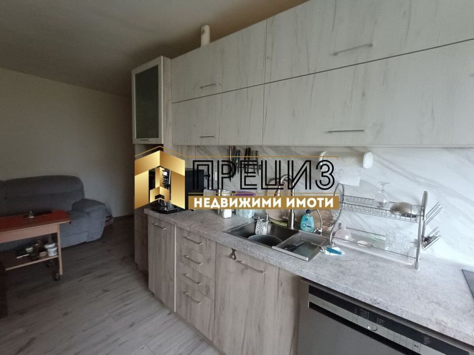 Продажба 3-стаен гр. Шумен - Тракия 68m²