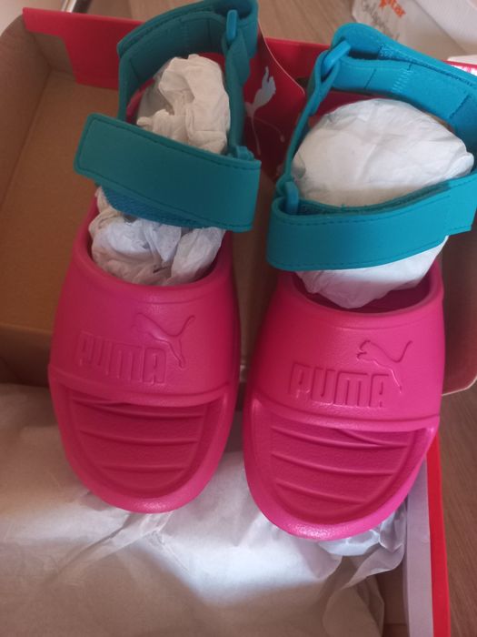 Нови сандали за момиче Puma