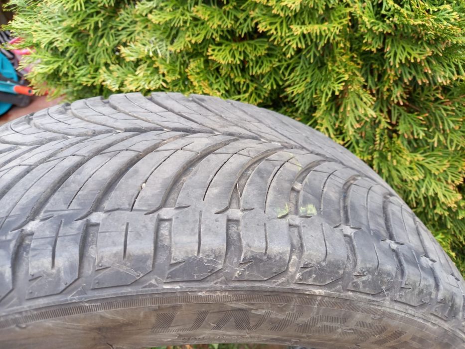 Vand 1 set cauciucuri Continental  235/50/R19 vara