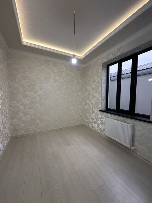 Уй сотилади 10 квартил ропарасидан кирилади