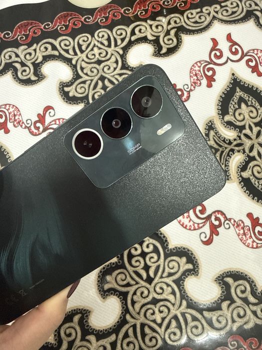 Продам Телефон Realmi С71